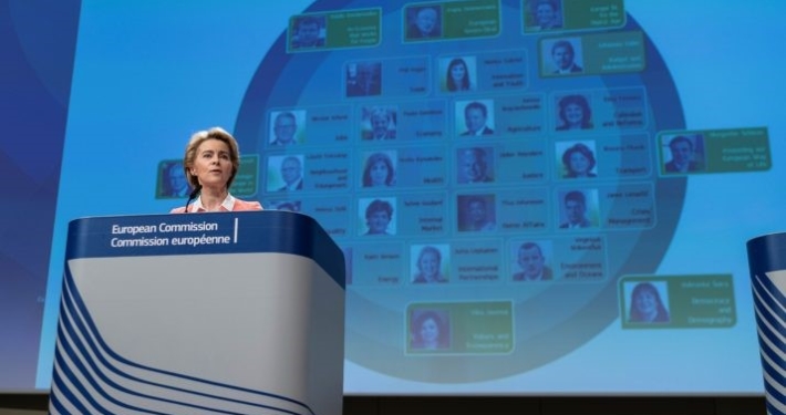 Presentasjon av kommisærene
